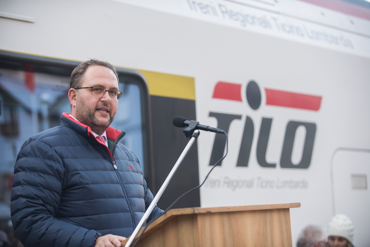 Battezzato il treno “Göschenen/Airolo”