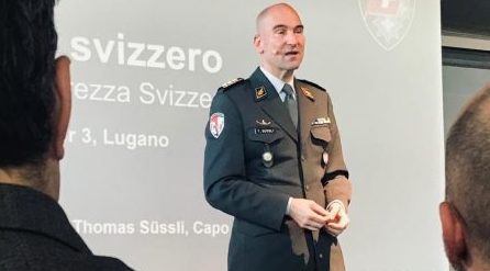 Il capo dell’esercito incontra il Ticino