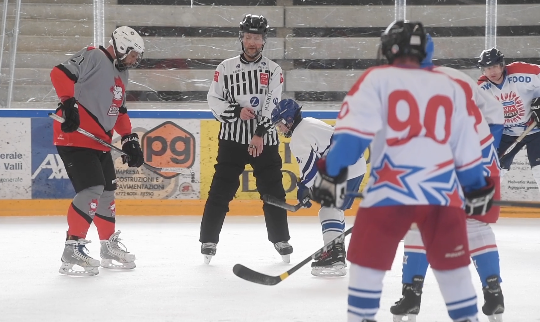 Tutti fermi: arbitra Norman Gobbi
