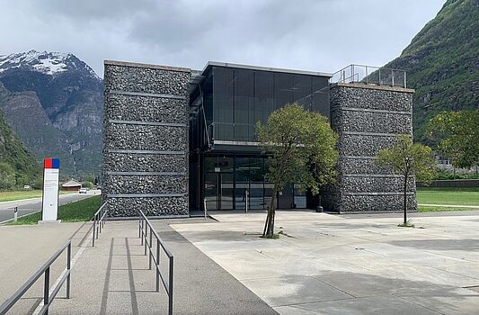 Il Cantone acquista l’ex Infocentro Alptransit di Pollegio