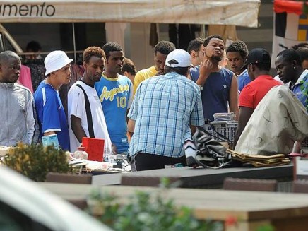 Asilo, il Governo: «Faccia tutto la Confederazione»